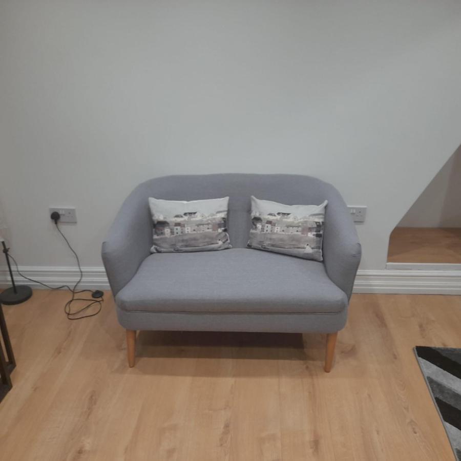 Beautiful Loft With En-Suit In A Family House, London Exterior photo